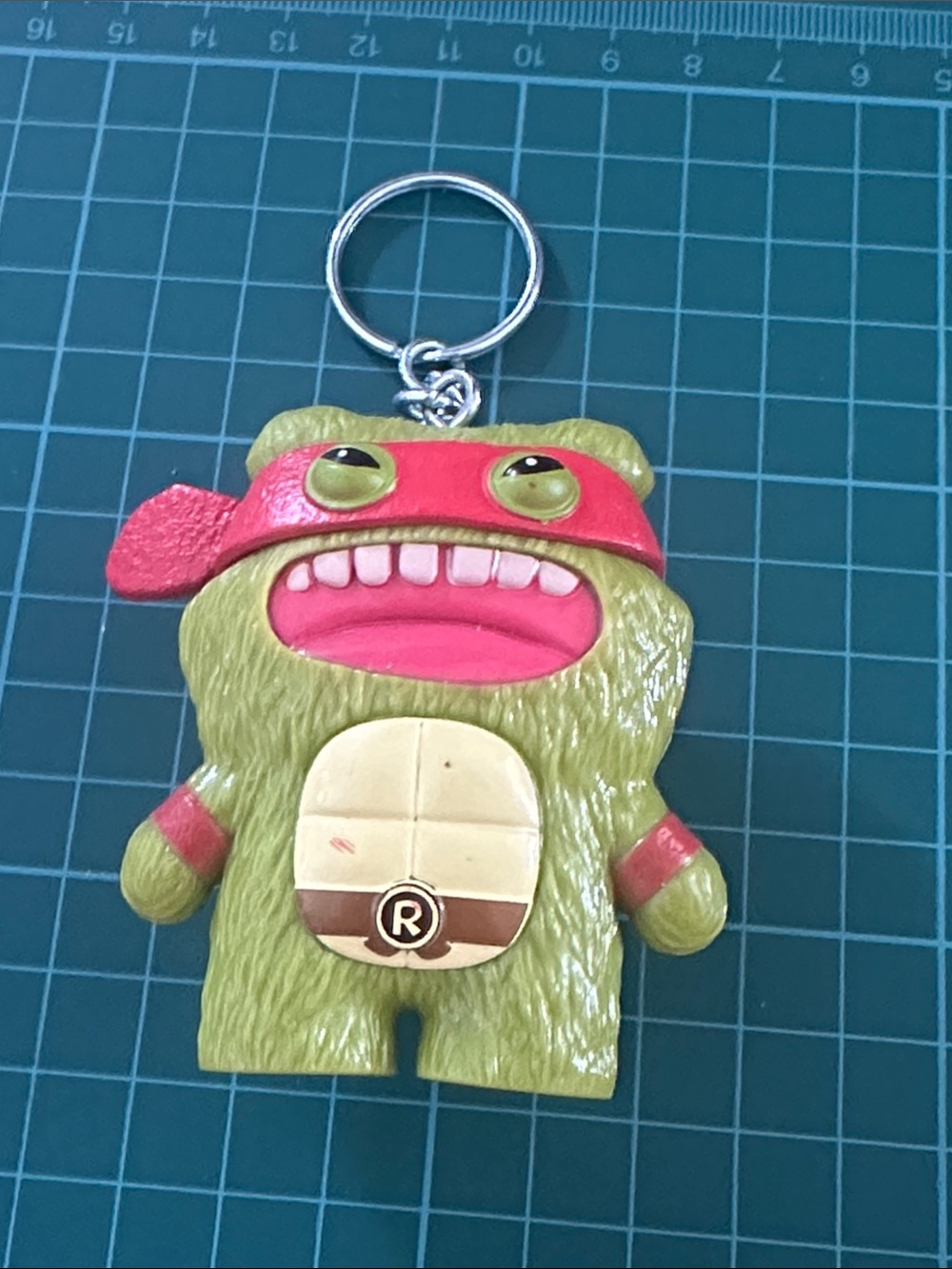 FUGGLER - COUNTE UNDEROO
MCGOO RAPHAEL KEYCHAINS